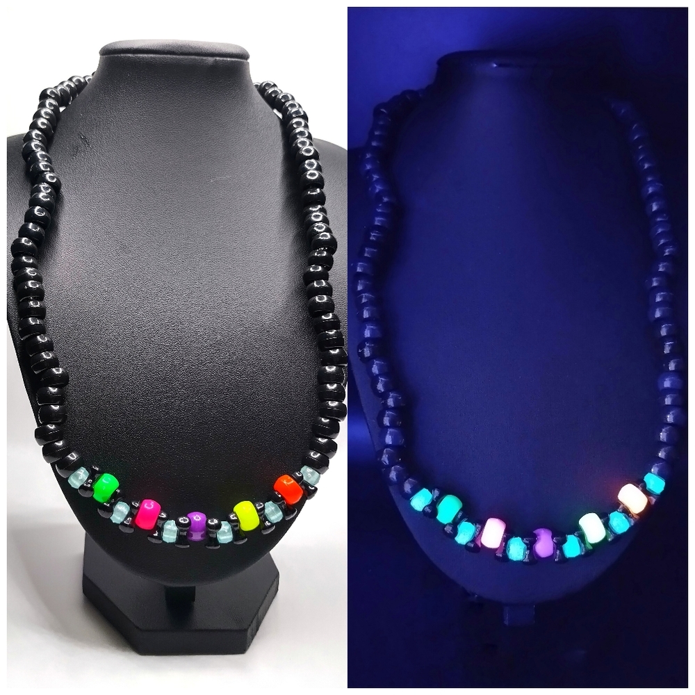 GLOW NECKLACE